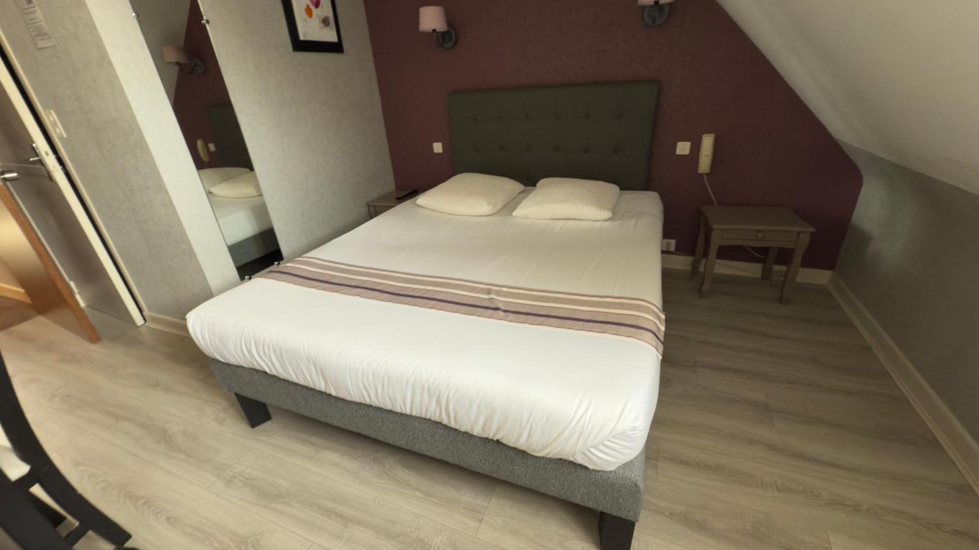 Logis Hotel Restaurant Des Voyageurs Tarnac Kültér fotó